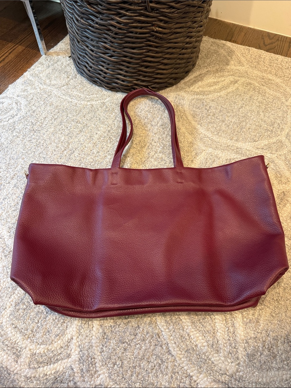 Cuyana Easy Zipper Tote - Picture 2 of 7